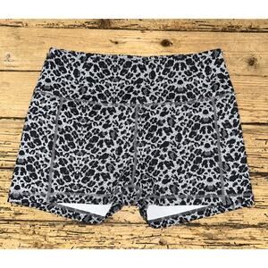 Ray Pose Women Size L Gray Leopard Tummy Control Biker Short NWOT
